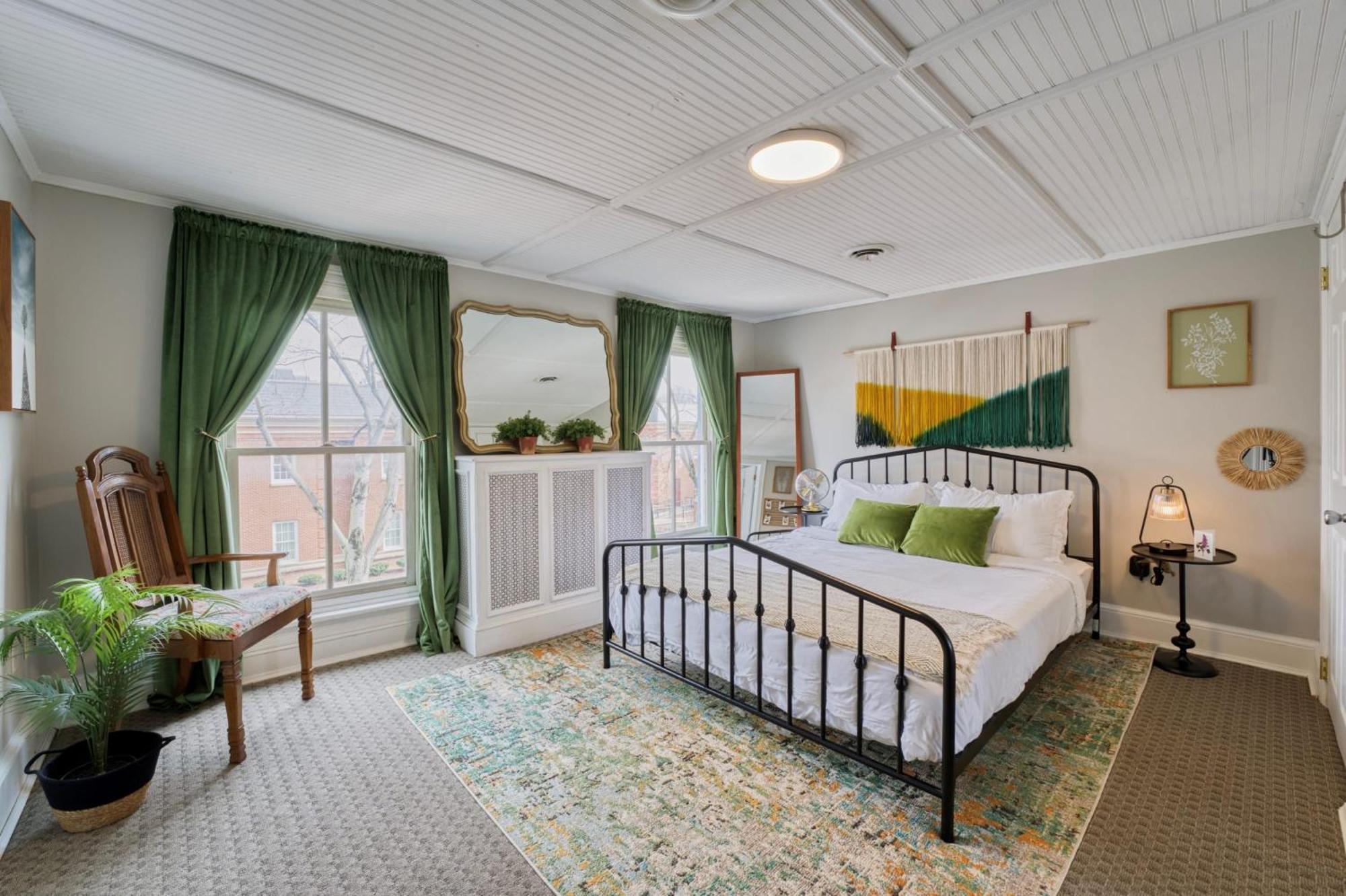 Top-floor 1br In Historic Capitol Hill * Washington